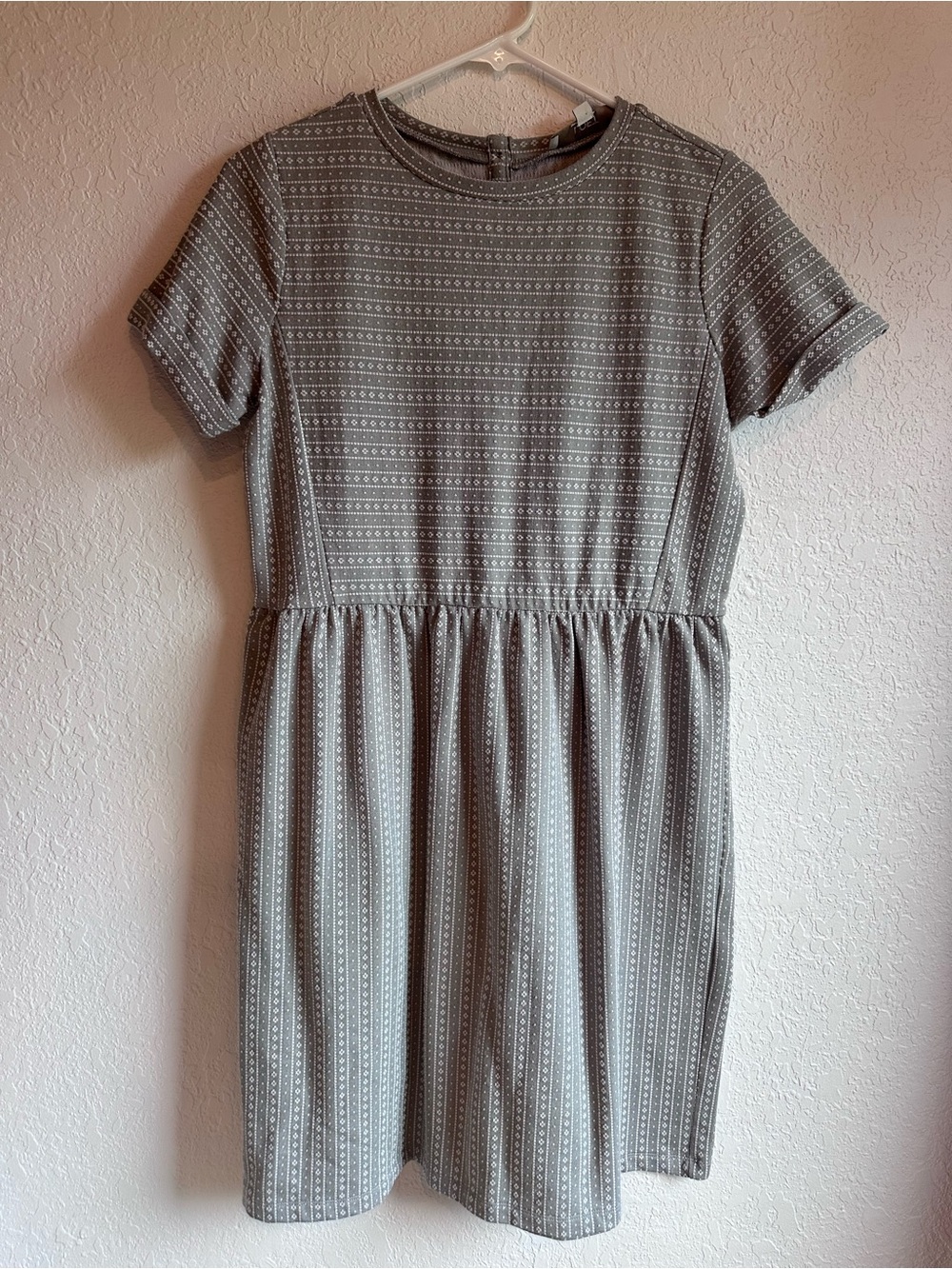 Women's Short Sleeve Gray Patterned Dress